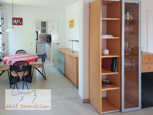 Blick Richtung Essbereich und Küche