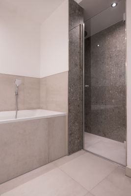 Bad Dusche