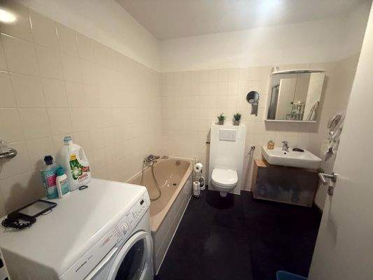 Badezimmer Bild 2.jpg