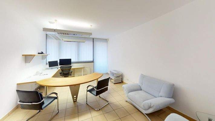 Meran-Merano-Büro-ufficio-vermieten-affitto