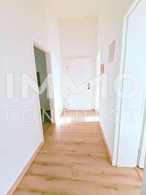Leerstandswohnung 2. OG Flur
