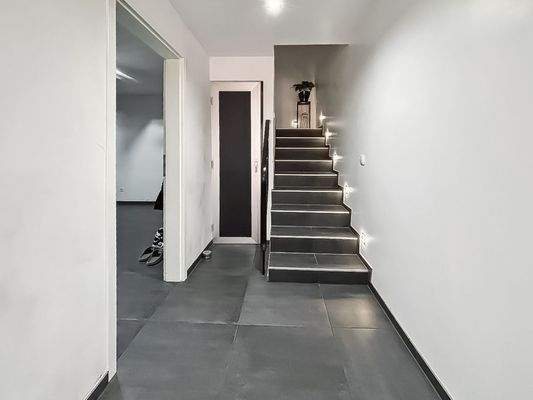 Treppe in das Obergeschoss