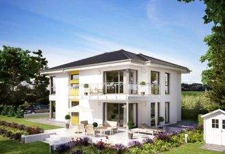 Optional Walmdach mit Balkon