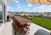 Freibereich mit Terrasse und Dachgarten