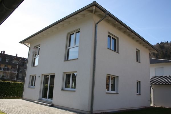 Nord- Ostansicht, Hausen