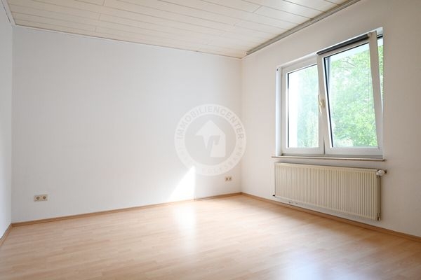 Schlafzimmer (Blick 1)