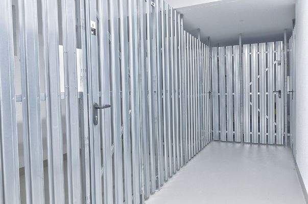 Üppiges Kellerabteil