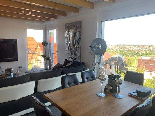 Teilansicht Wohnen-Essen