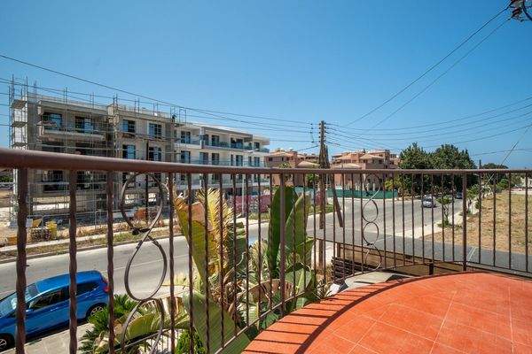 706636-semi-detached-villa-for-sale-in-kato-paphos