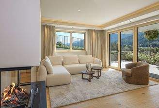 KITZIMMO-Luxuriöse Gartenwohnung mit eigenem Wellnessbereich - Immobilien Brixen.