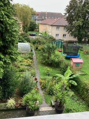 Blick von der Loggia in den Garten