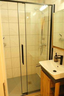 Badezimmer Souterrainwohnung