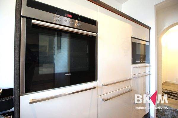 EG Küche mit E-Geräten von Siemens