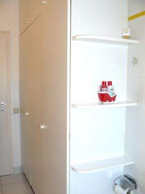 Badezimmer Einbauschrank