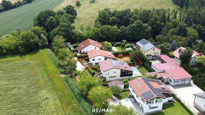 am Rande der Siedlung und doch mitten darin...