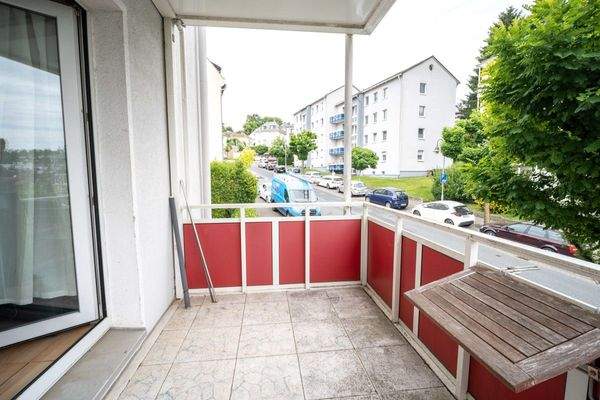 überdachter Balkon