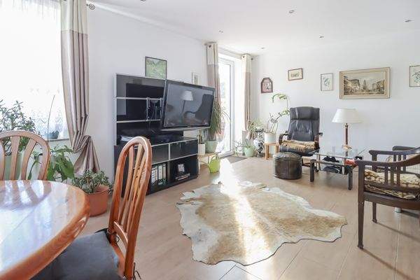 Wohn- und Esszimmer (EG)