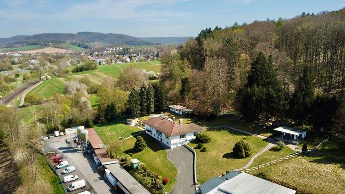 Luftansicht mit Umgebung