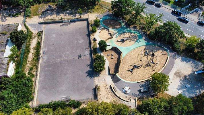 Spielplatz in der Nähe