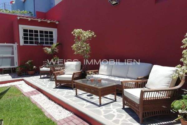  Terrasse mit Gartenbereich