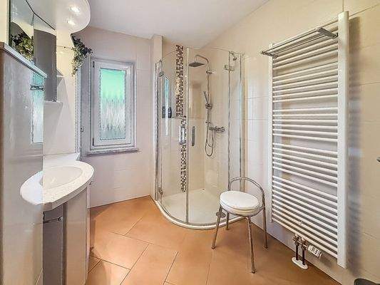 Badezimmer Erdgeschoss