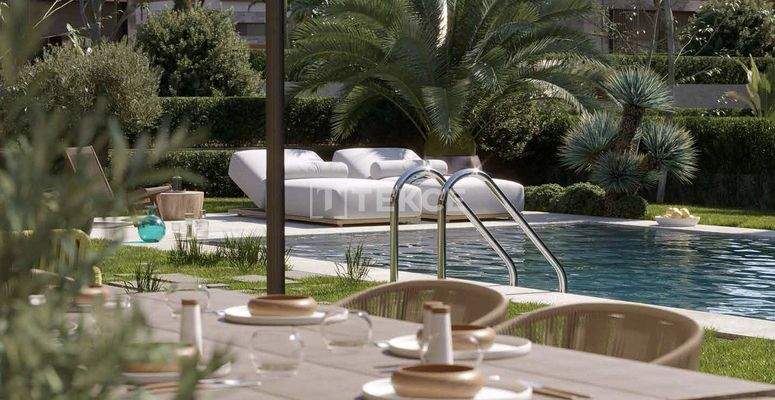 Elegant Villas in a Complex Near Beaches in İzmir Çeşme