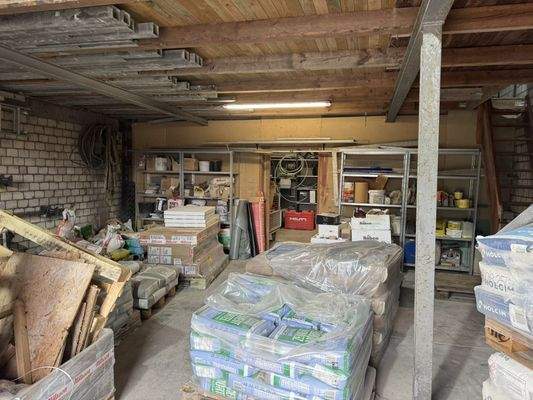 Lagerhalle (vorderer Bereich)