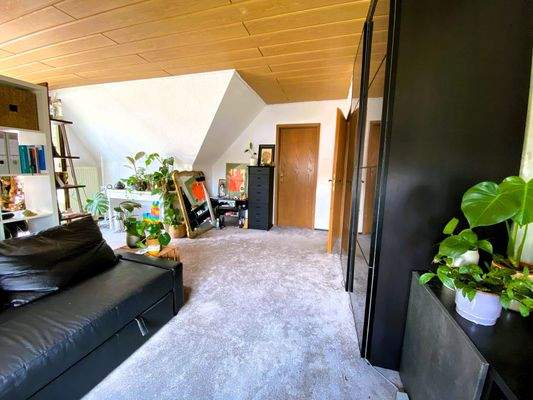 Wohn-/Schlafraum im Dachgeschoss