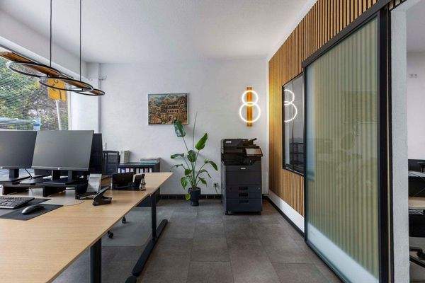 9-Büro.jpg