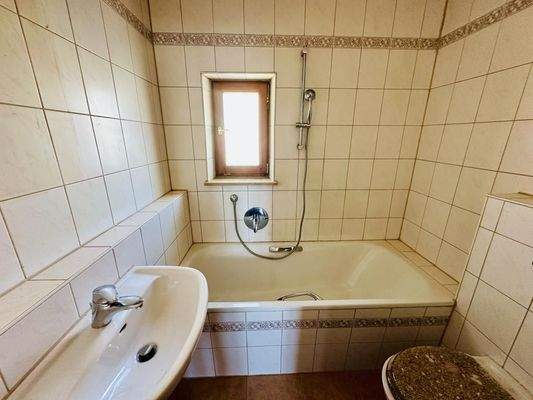 BADEZIMMER DACHGESCHOSS