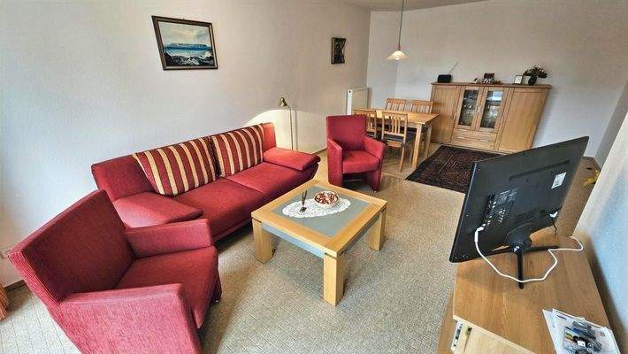 24 m² großes Wohnzimmer