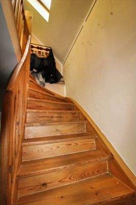 Treppe zum Obergeschoss