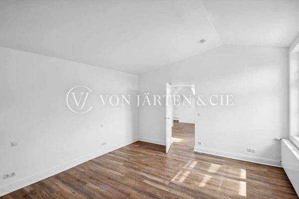 backbone_508834-A_046_HD