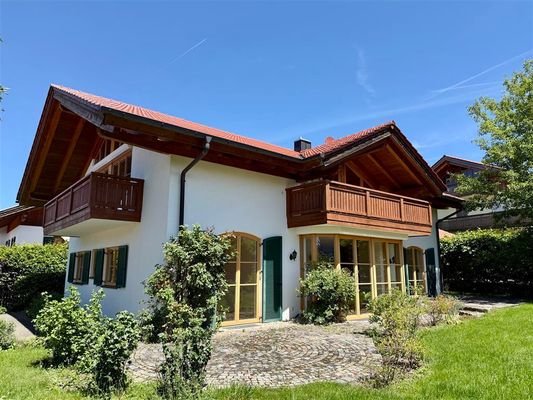 Ansicht Süd-West  mit Rosenterrasse
