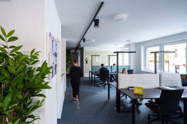 Schreibtisch im Coworking Space (Private Desk)