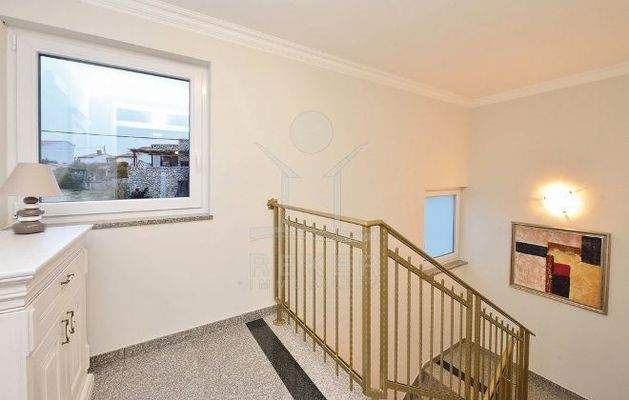 Treppenhaus mit Meerblick