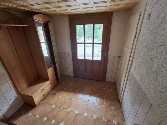 Flur hinter Haustür