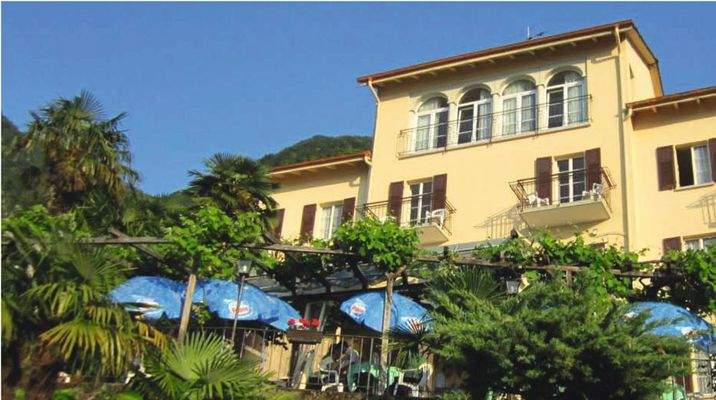 Hotel mit Gartenterrasse