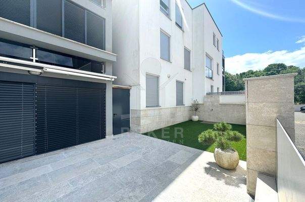 100 Meter vom Meer entfernt