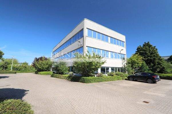 M2078 Gebäudeansicht 2