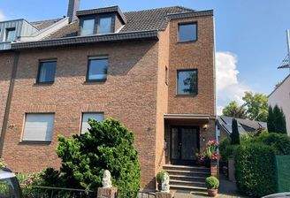 Hausansicht Straßenseite