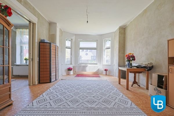 Wohnzimmer mit Erker WE1 