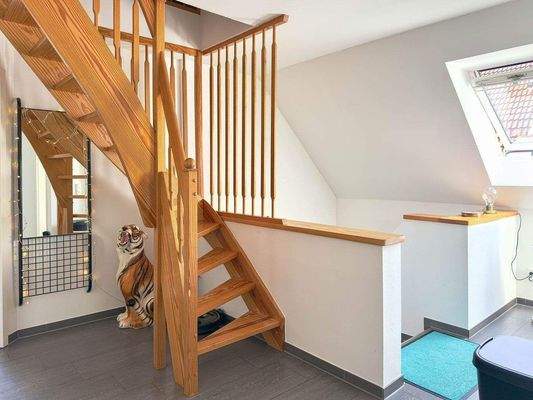 Treppe in das Dachgeschoss