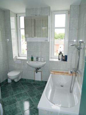 Waschmaschinen-/ Abstellraum auf halber Treppe