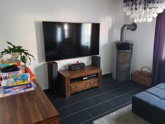 Wohnzimmer mit Kamin Bild 2