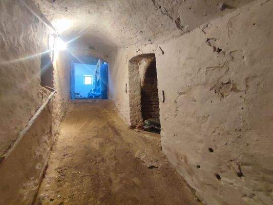 Abgang zum Weinkeller