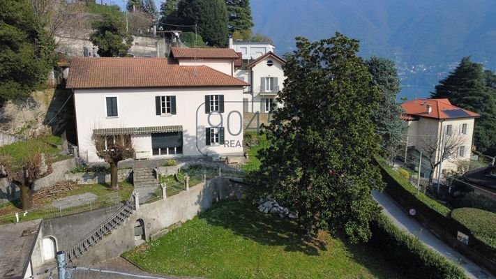 Villa mit atemberaubender Aussicht in Cernobbio - Comersee