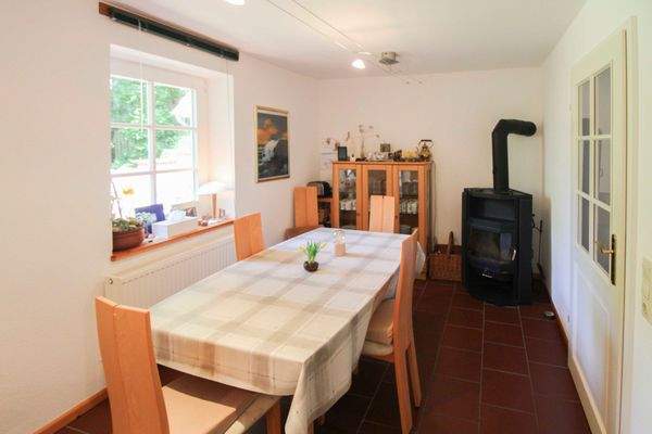 Essbereich mit Kaminofen