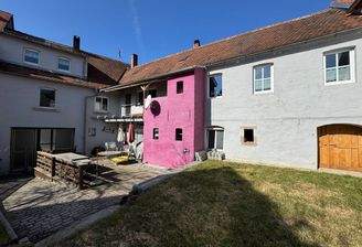 3 Ansicht Innenhof mit Terrasse