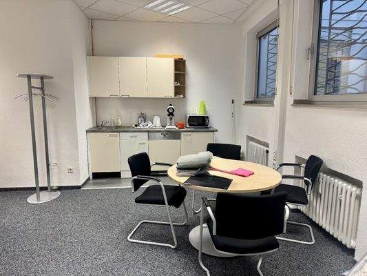 Büro- und Praxisfläche